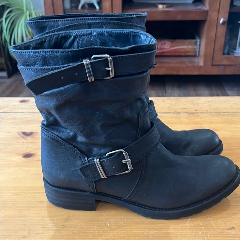 Sandra Women's Black Leather Boots